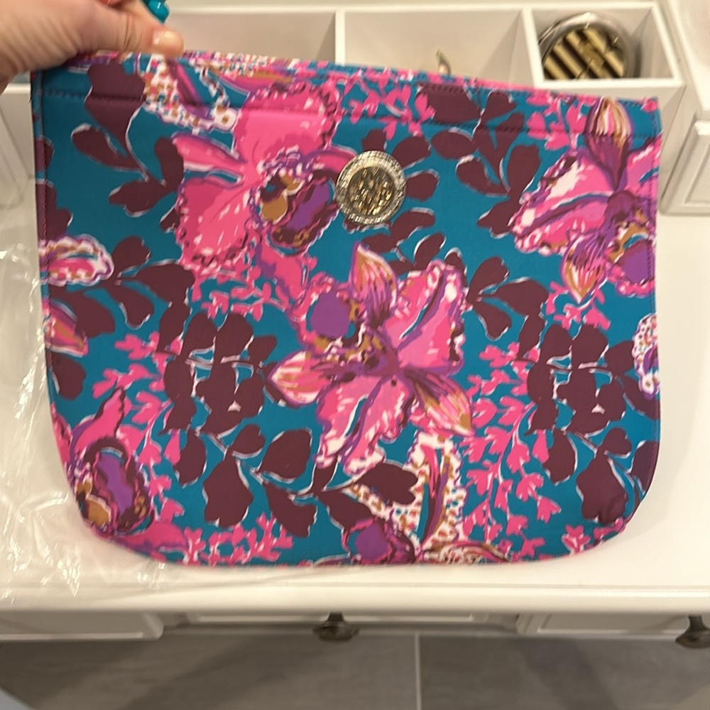 Lilly Pulitzer Neoprene Zip Top pouch